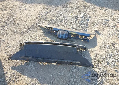 2018 Honda Clarity Plug-In Hybrid Touring из США, поврежденный, VIN JHMZC5F30JC011849